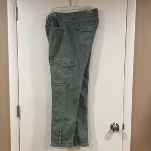 White House Black Market-Army Green 14R rhinestone detail